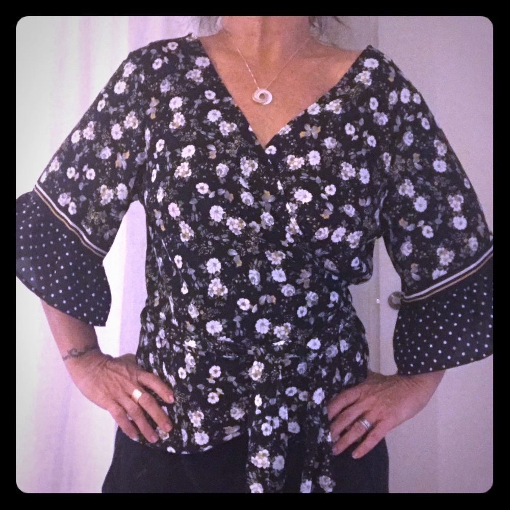 Max studio kimono style blouse